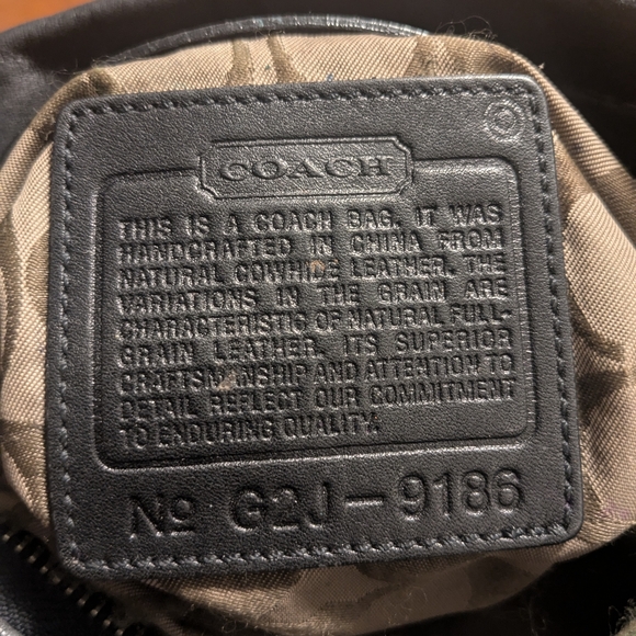 Coach black leather bucket bag - Picture 6 of 7